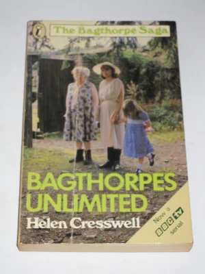 Bagthorpes Unlimited: Being the Third Part of the Bagthorpe Saga (Puffin Books)
